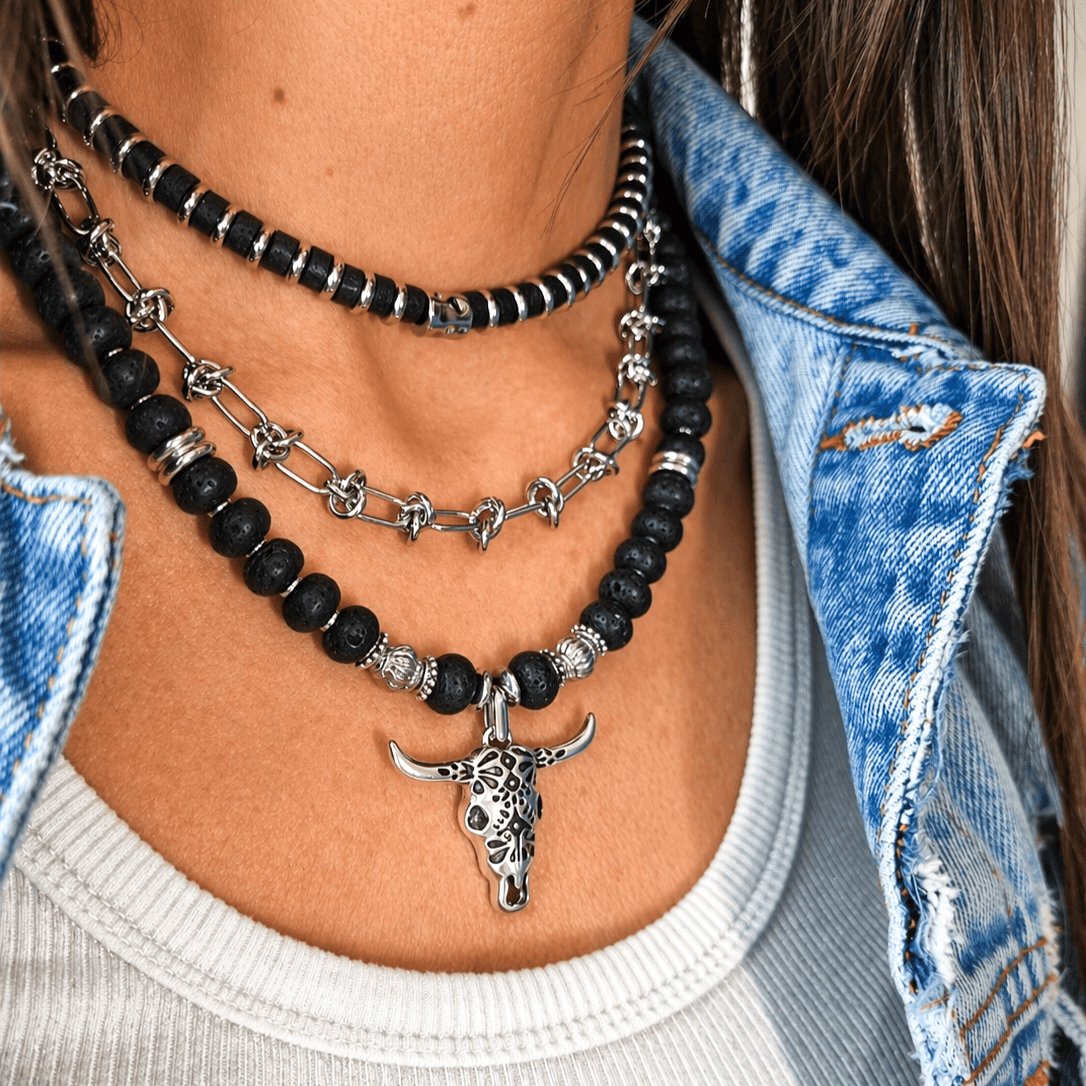 COLLIER NOA SILVER