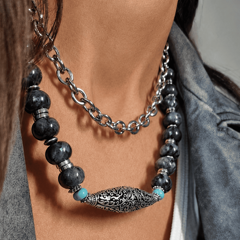 COLLIER L'UNIQUE JUNE